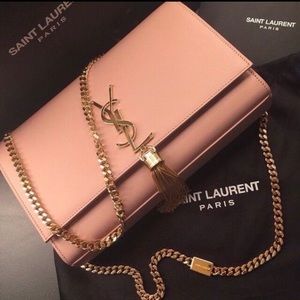 This cute y’all bag this beautiful pink bag